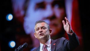 Yemin töreninde kılıç çekerek, ‘Mustafa Kemal’in askerleriyiz’ sloganı atan teğmenleri