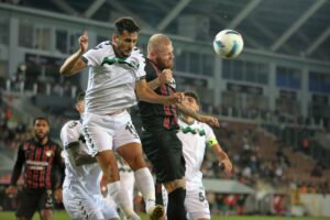 - Ahlatcı Çorum FK: 1 - Sakaryaspor: 1