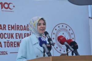 AFYONKARAHİSAR (AA) – Aile ve Sosyal Hizmetler Bakanı Mahinur Özdemir