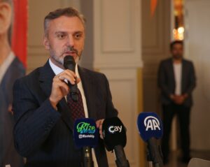 RİZE (AA) – AK Parti Genel Başkan Yardımcısı Erkan Kandemir,