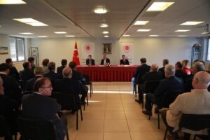 PARİS (AA) – Çalışma ve Sosyal Güvenlik Bakanı Vedat Işıkhan,