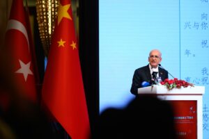 - "Bu ziyarette ülkelerimiz arasındaki ekonomik ve siyasi ilişkileri güçlendirmeye