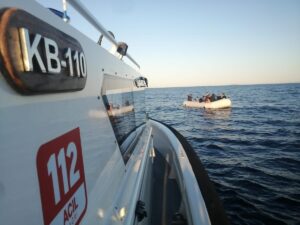 MUĞLA (AA) – Muğla'nın Bodrum ilçesi açıklarında 51 düzensiz göçmen