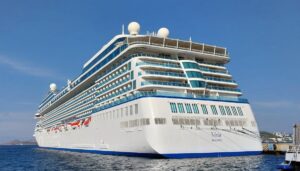 MUĞLA (AA) – Muğla'nın Bodrum ilçesine "Vista" kruvaziyeri ile 1156