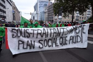 BRÜKSEL (AA) – Brüksel'de binlerce işçi, yakın zamanda kapanması söz