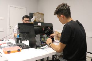 BURSA (AA) – CEM ŞAN – Bursa'da güç birliği yaparak