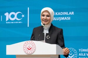 ANKARA (AA) – Aile ve Sosyal Hizmetler Bakanı Mahinur Özdemir