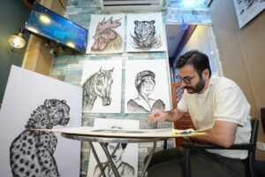 BAĞDAT (AA) – HAYDAR KARAALP – Iraklı berber Hüseyin Falih,