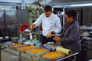 KARABÜK (AA) – Karabük Üniversitesi (KBÜ) akademisyenleri, Tayland'daki üniversitede Türk