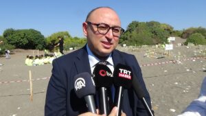 MERSİN (AA) – Mersin'in Erdemli ilçesinde koparılması yasak olan kum