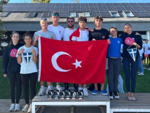 ANKARA (AA) – Milli yelkenciler, Macaristan'da düzenlenen 420 Macaristan Ulusal