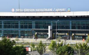 ORDU (AA) – Ordu-Giresun Havalimanı'nda, bakım ve onarım çalışmaları nedeniyle