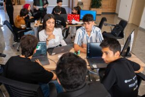 KOCAELİ (AA) – Oyun geliştiriciler DIGIAGE Bakü Oyun Geliştirme Kampı'nda