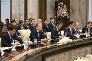 TAŞKENT (AA) – Özbekistan Cumhurbaşkanı Şevket Mirziyoyev, ülkede temaslarını sürdüren