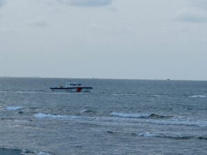 - Boğulma tehlikesi geçiren anne, baba ve 4 çocuğu, vatandaşlar