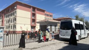 ŞANLIURFA (AA) – Haliliye'de 6 ilkokul öğrencisi, gıda zehirlenmesi şüphesiyle