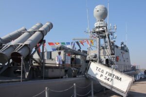 KOCAELİ (AA) – Kocaeli'nin İzmit ilçesinde Preveze Deniz Zaferi'nin 486'ncı