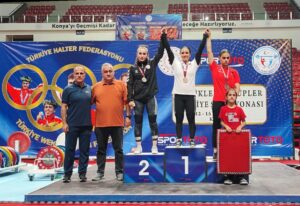 KONYA (AA) – Büyükler kategorisinde düzenlenen Türkiye Kulüpler Halter Şampiyonası,