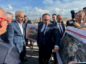 BURSA (AA) – Ulaştırma ve Altyapı Bakanı Abdulkadir Uraloğlu, İstanbul-İzmir