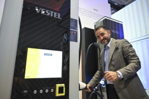 HANNOVER (AA) – Vestel Üst Yöneticisi (CEO) Ergün Güler, otomotivin