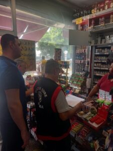 ADANA (AA) – Adana'da okulların çevresinde polis ekiplerince denetim yapıldı.