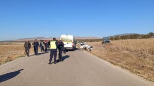 AFYONKARAHİSAR (AA) – Afyonkarahisar'ın Sandıklı ilçesinde okul servis minibüsü ile