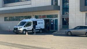 ANTALYA (AA) – Antalya'da bir kişinin, eşinin fotoğrafını sosyal medyada