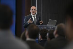 WASHINGTON (AA) – Hazine ve Maliye Bakanı Mehmet Şimşek, enflasyonun