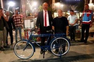 BATMAN (AA) – Batman Valisi Ekrem Canalp, çalınan bisikleti için