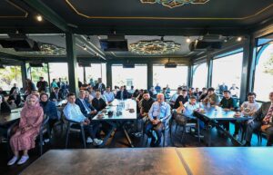 İSTANBUL (AA) – Cumhurbaşkanı Yardımcısı Cevdet Yılmaz, gençlerin geleceğini gençlerle