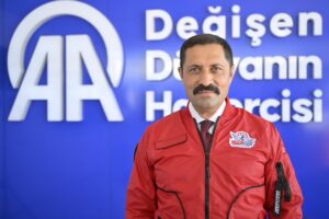 ADANA (AA) – Hatay'da 6 Şubat 2023'teki depremlerden etkilenen öğrenciler,