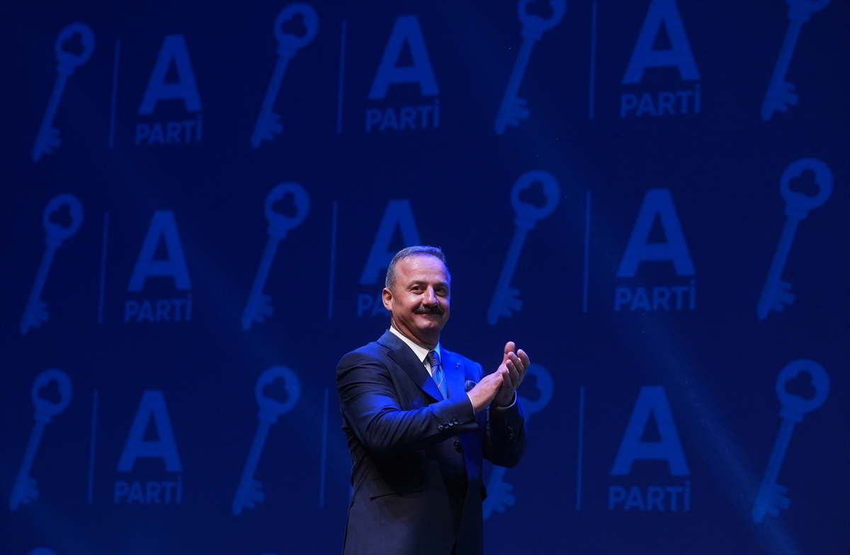 - "40 yıldır evlatlarımızın canını, milletimizin canını terörle katleden bu