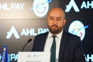 İSTANBUL (AA) – Galatasaray Kulübü, AHL Pay ile otizm yüzme