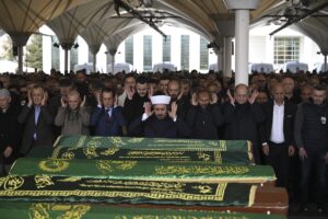 ANKARA (AA) – Ankara'da 86 yaşında vefat eden gazeteci Özgen