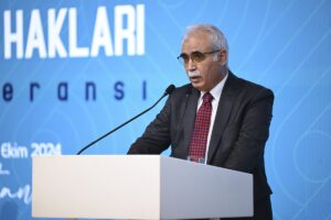 İSTANBUL (AA) – Anayasa Mahkemesi (AYM) Başkanı Kadir Özkaya, "Özellikle