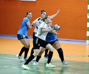- Görele Belediyespor: 36 - WHC Metalurg Avtokomanda: 28