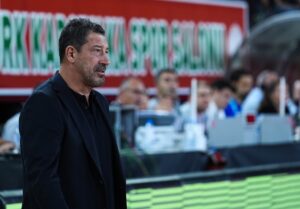 - Karşıyaka: 105 - Yukatel Merkezefendi Belediyesi Basket: 88