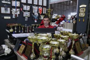 BURSA (AA) – SEMİH ŞAHİN – Bursa'da yaşadığı mahallede gündüzleri