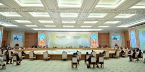 BİŞKEK (AA) – Kırgızistan Cumhurbaşkanı Sadır Caparov, "Şair ve düşünür