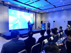 BİŞKEK (AA) – Kırgızistan Bakanlar Kurulu Başkanı Akılbek Caparov, milli