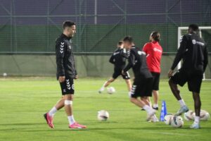 KOCAELİ (AA) – Trendyol 1. Lig'in lideri Kocaelispor, ligin 10.