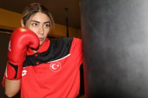 ÇANKIRI (AA) – MUHAMMED KAYGIN – Savate sporcuları Aybüke Kılıçaslan