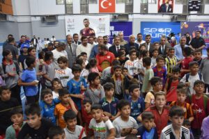 ŞIRNAK (AA) – Şırnak'ta, Amatör Spor Haftası dolayısıyla açılış töreni