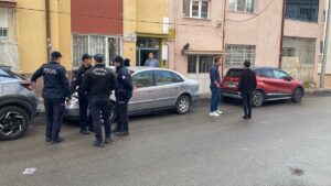 SİVAS (AA) – Sivas'ta emekli öğretmen, tartıştığı baba ve oğlu