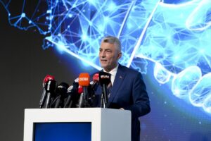 İSTANBUL (AA) – Ticaret Bakanı Ömer Bolat, 2003 yılında 5,4