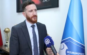 ERZURUM (AA) – YUNUS HOCAOĞLU – Transfer yasağına rağmen iki