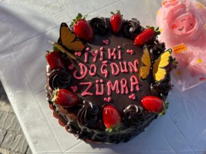 VAN (AA) – Van'da yaşayan 6 yaşındaki Zümra Namaz, düzenlenen