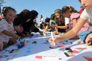 YALOVA (AA) – Yalova'da düzenlenen "Filistinli Çocuklar İçin Çiz" adlı