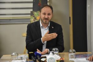 - "Nasıl ki vatanımız mukaddes ve muazzezse her gencimiz, her