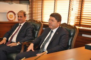 ESKİŞEHİR (AA) – Adalet Bakanı Yılmaz Tunç, Eskişehir Adalet Sarayı'nda